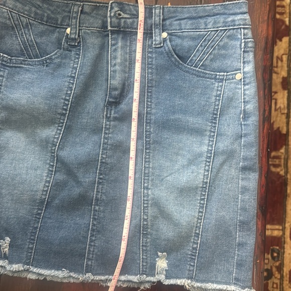 Joe’s Jeans Girls size 12 cutoff denim jean skirt - Picture 11 of 12